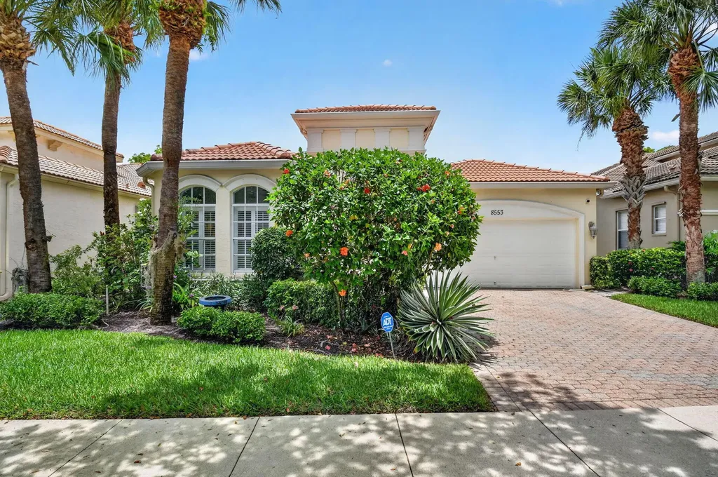 8553 E Via Grande E Wellington FL 33411