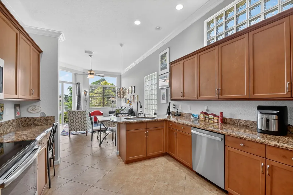 8553 E Via Grande E Wellington FL 33411