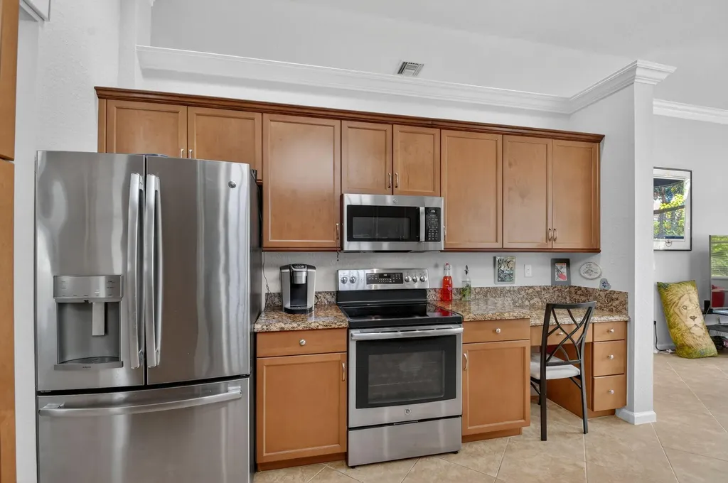 8553 E Via Grande E Wellington FL 33411