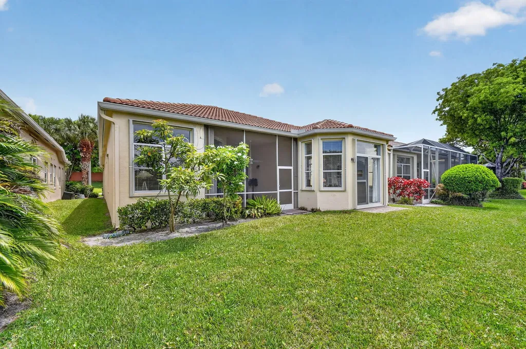 8553 E Via Grande E Wellington FL 33411