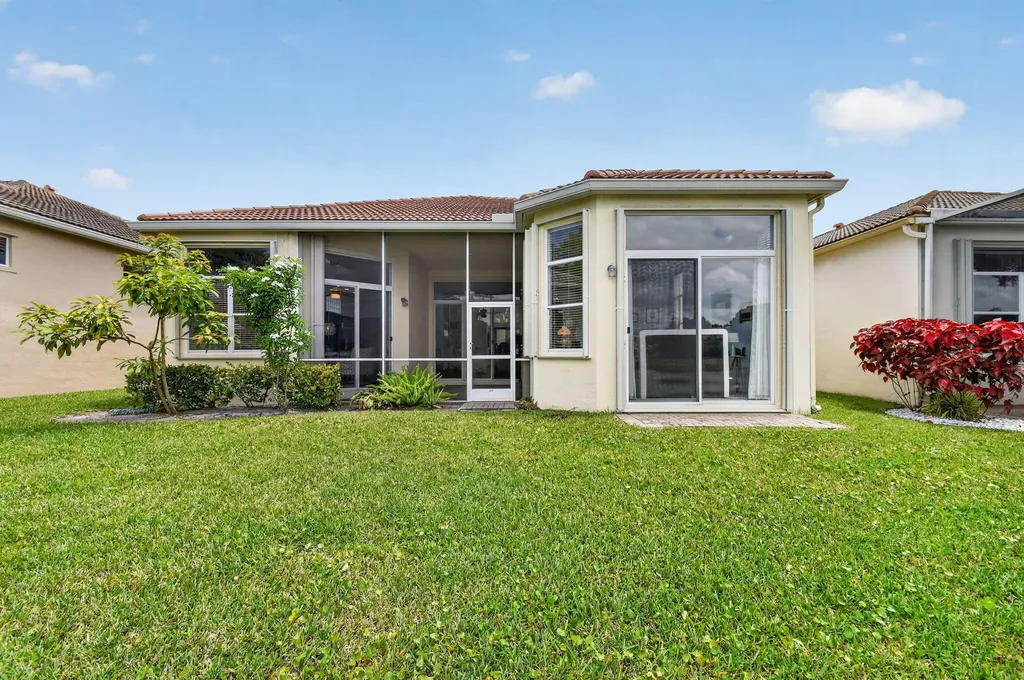 8553 E Via Grande E Wellington FL 33411