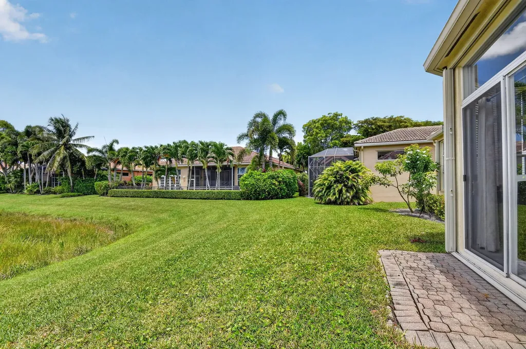 8553 E Via Grande E Wellington FL 33411