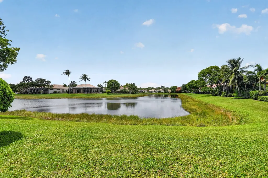 8553 E Via Grande E Wellington FL 33411