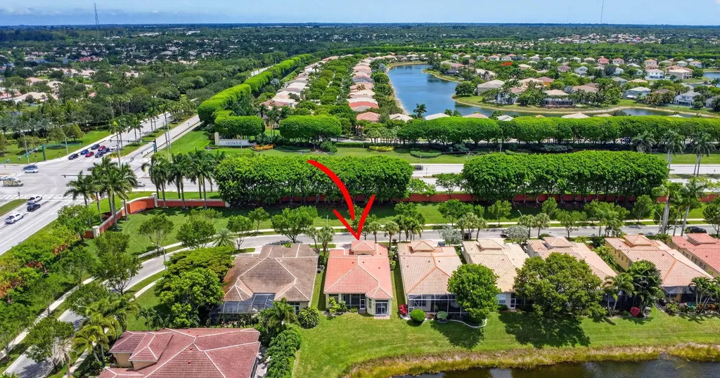 8553 E Via Grande E Wellington FL 33411