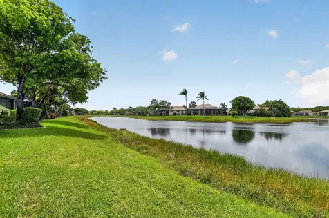 8553 E Via Grande E Wellington FL 33411
