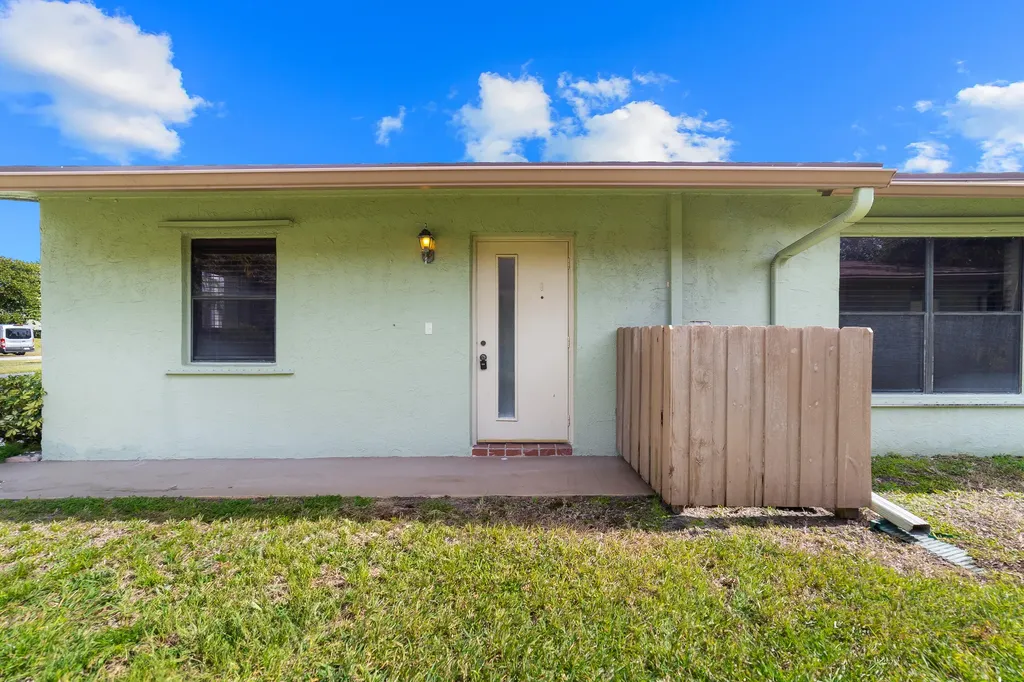1720 Palmland Drive Boynton Beach FL 33436