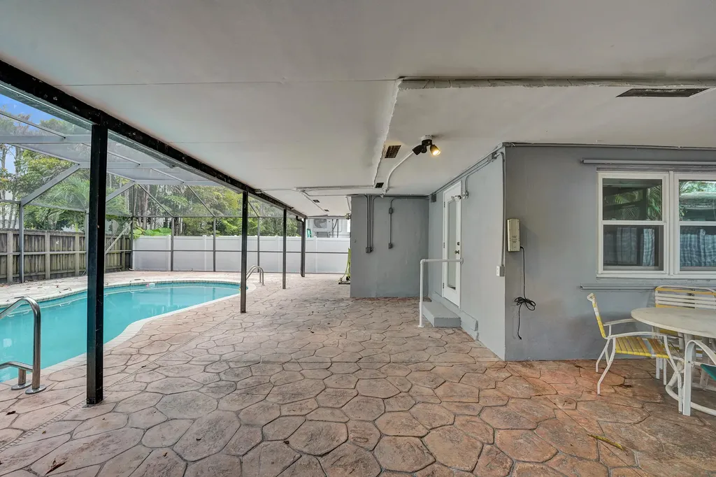 816 SE 12th Street Fort Lauderdale FL 33316