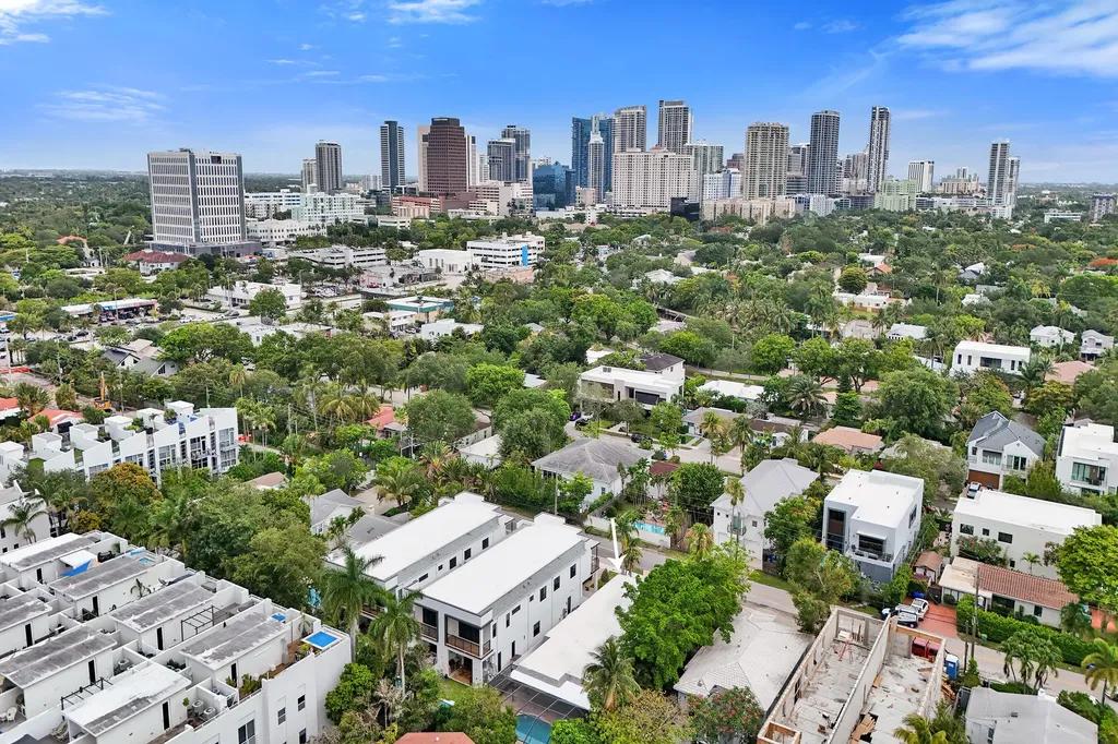 816 SE 12th Street Fort Lauderdale FL 33316