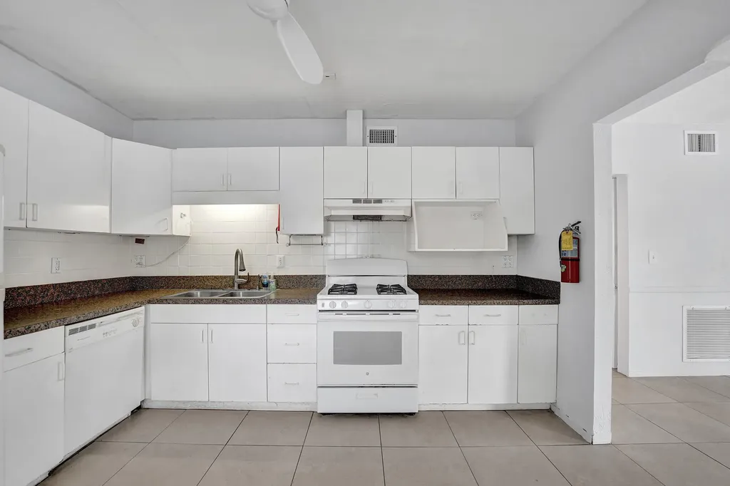 816 SE 12th Street Fort Lauderdale FL 33316