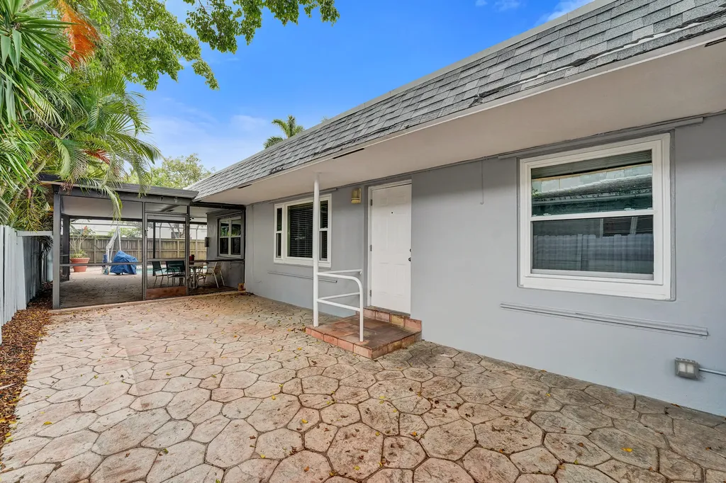 816 SE 12th Street Fort Lauderdale FL 33316