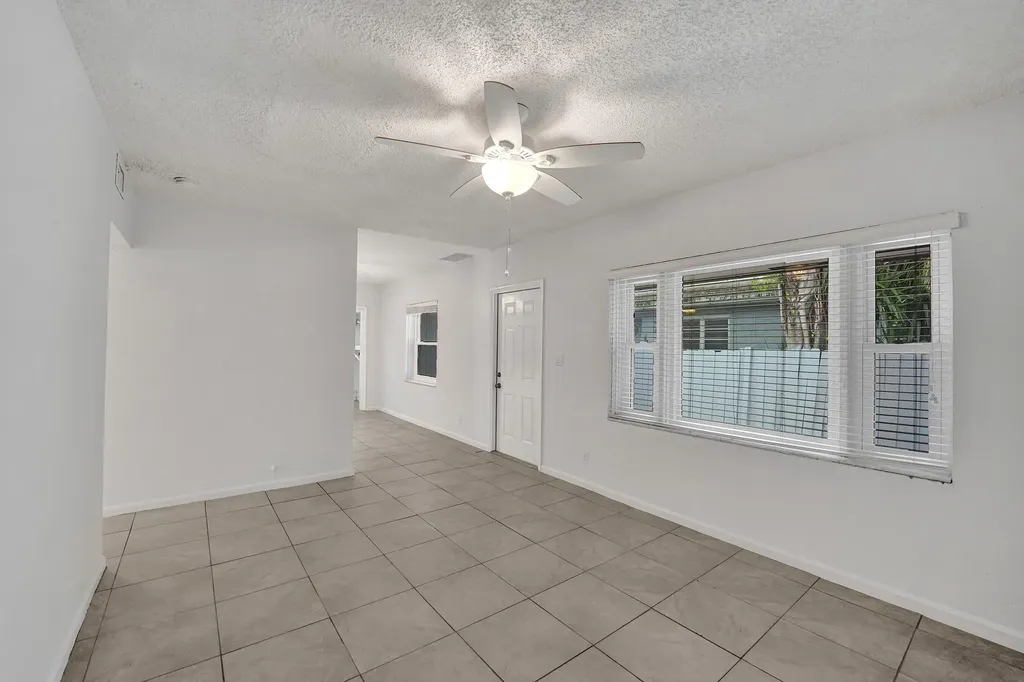 816 SE 12th Street Fort Lauderdale FL 33316
