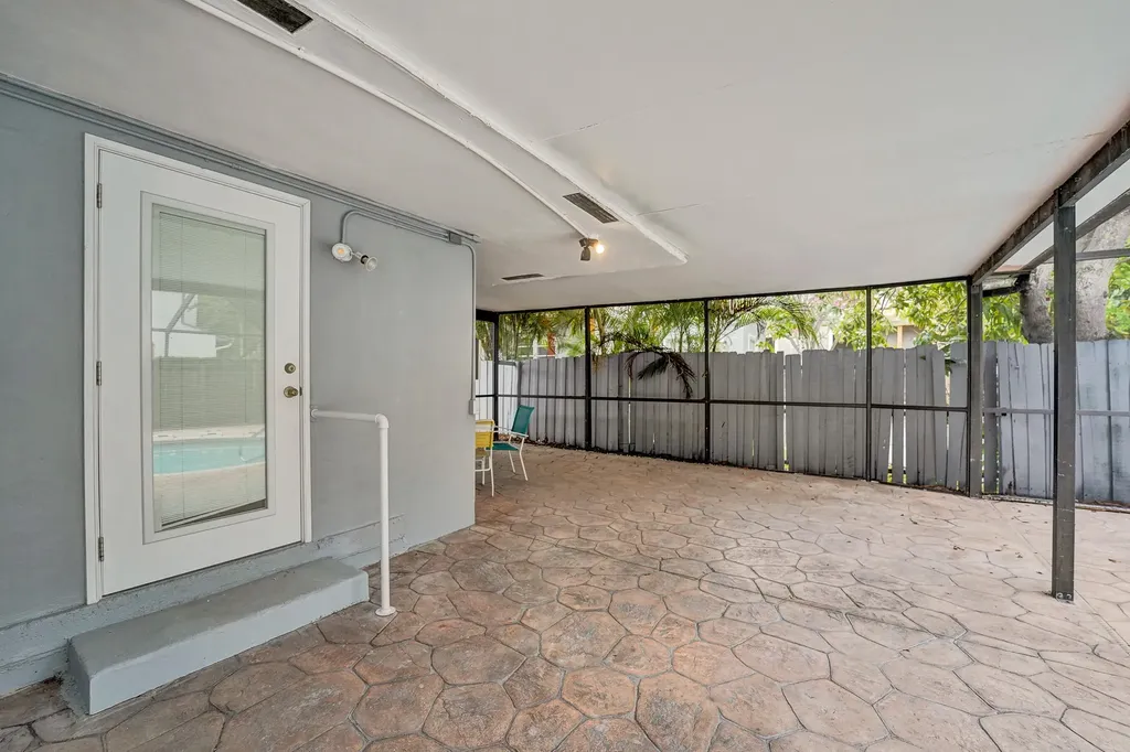 816 SE 12th Street Fort Lauderdale FL 33316