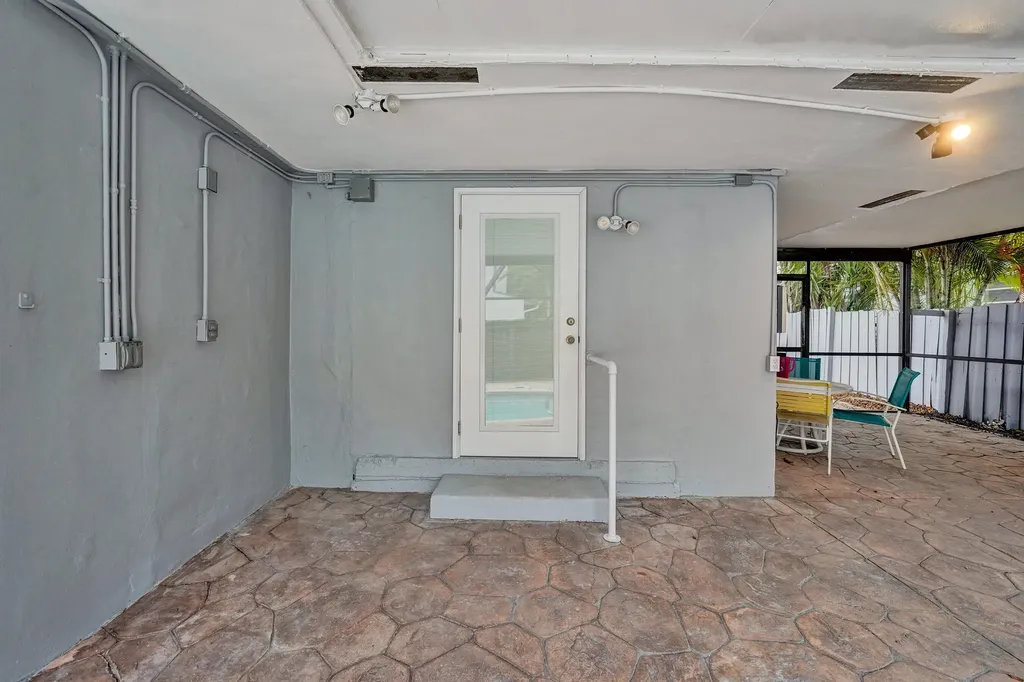 816 SE 12th Street Fort Lauderdale FL 33316