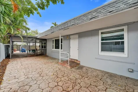 816 SE 12th Street Fort Lauderdale FL 33316