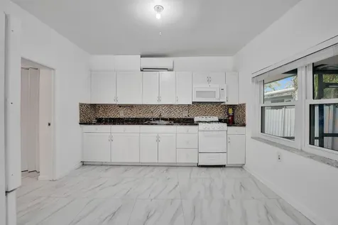 816 SE 12th Street Fort Lauderdale FL 33316