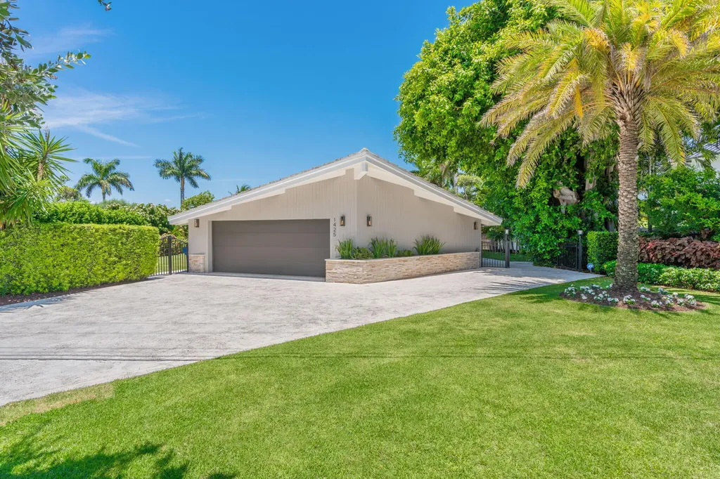 Fort Lauderdale FL, 1425 Middle River Drive