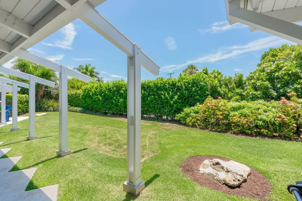 1425 Middle River Drive Fort Lauderdale FL 33304