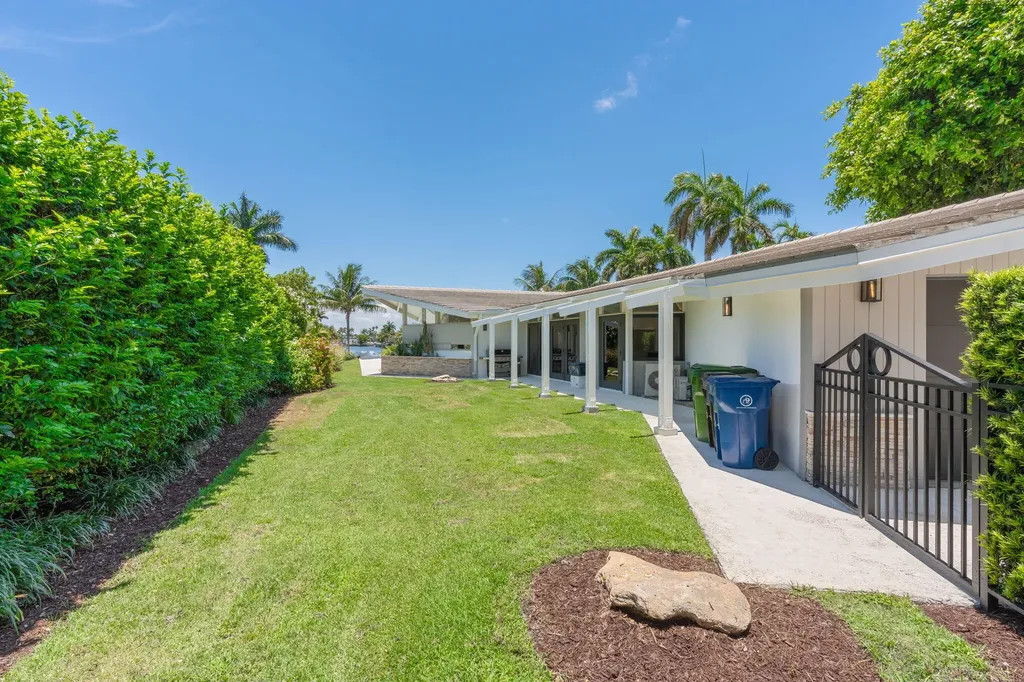 1425 Middle River Drive Fort Lauderdale FL 33304