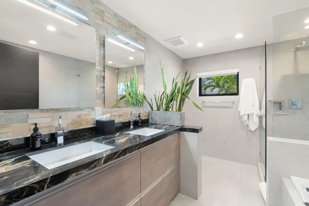 1425 Middle River Drive Fort Lauderdale FL 33304