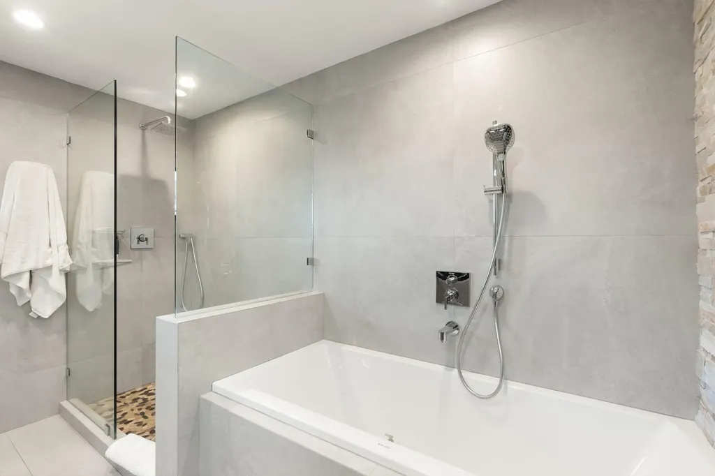 1425 Middle River Drive Fort Lauderdale FL 33304
