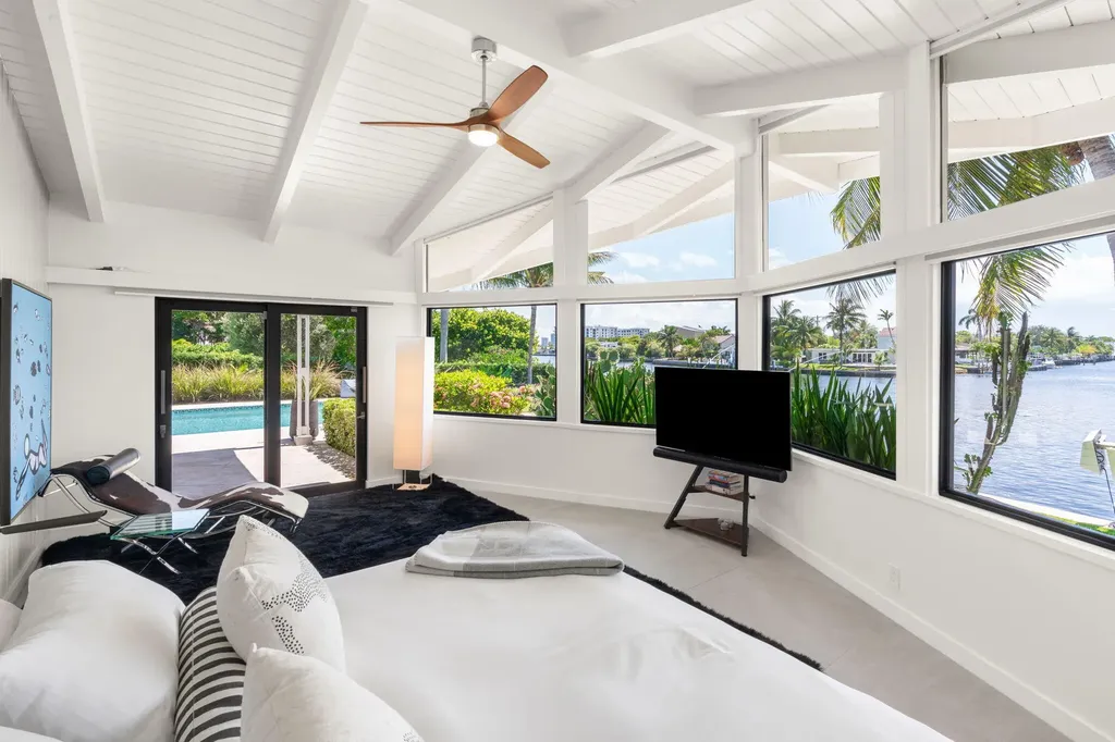 1425 Middle River Drive Fort Lauderdale FL 33304