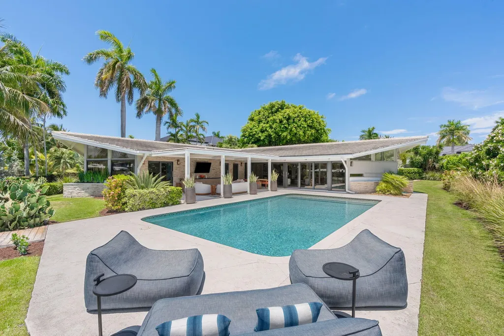 1425 Middle River Drive Fort Lauderdale FL 33304