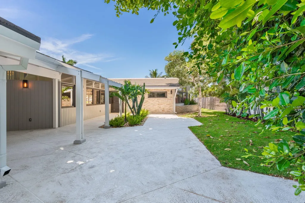 1425 Middle River Drive Fort Lauderdale FL 33304