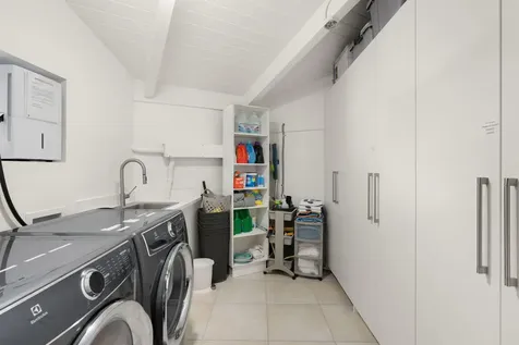 1425 Middle River Drive Fort Lauderdale FL 33304