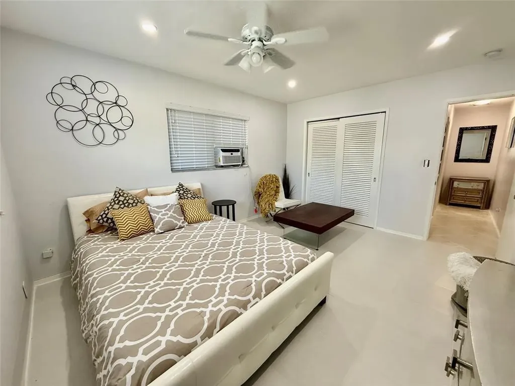 23 NE 19th Avenue Pompano Beach FL 33060