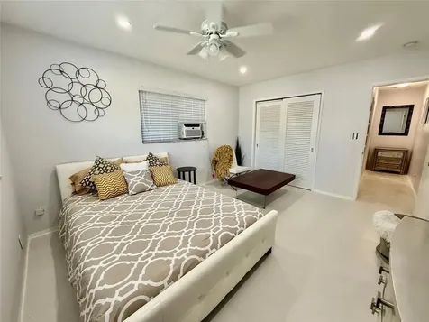 23 NE 19th Avenue Pompano Beach FL 33060