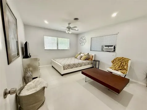 23 NE 19th Avenue Pompano Beach FL 33060