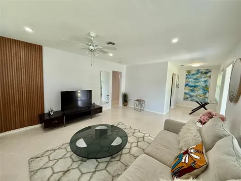 23 NE 19th Avenue Pompano Beach FL 33060