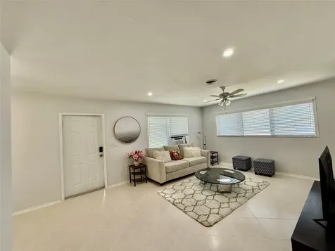 23 NE 19th Avenue Pompano Beach FL 33060