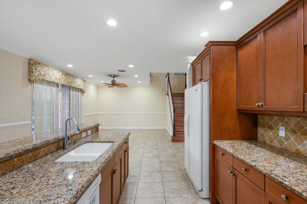 9100 Dupont Place Wellington FL 33414