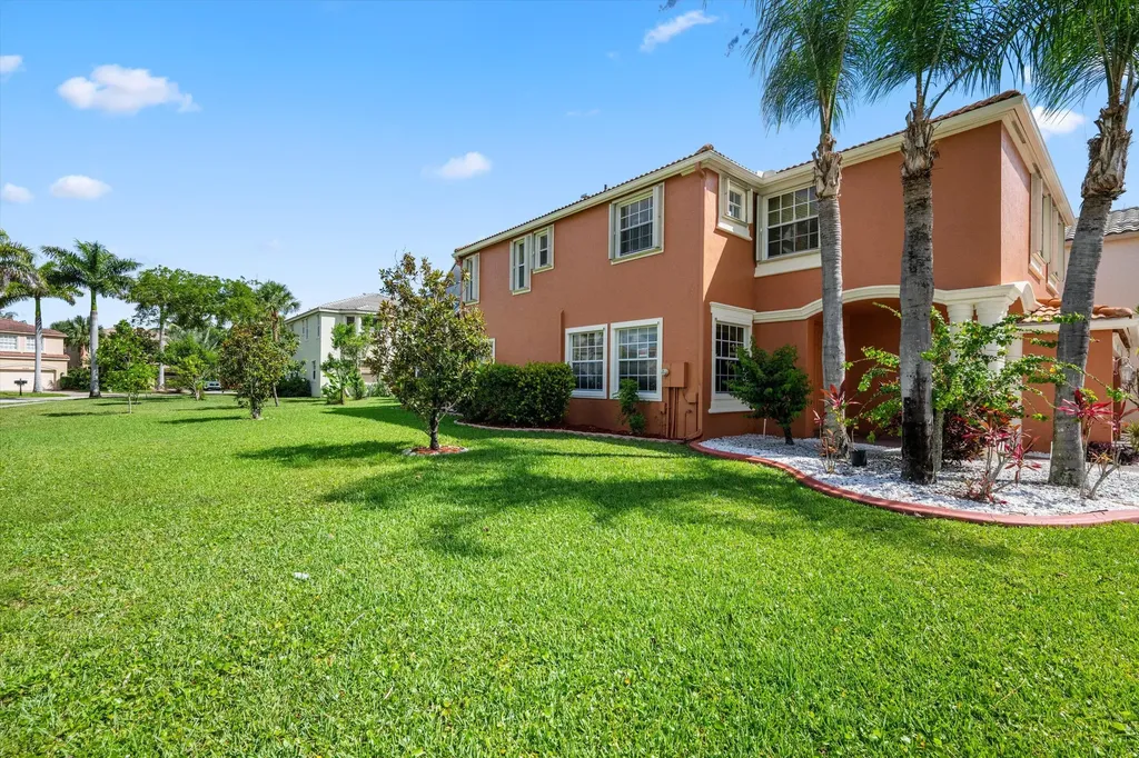 9100 Dupont Place Wellington FL 33414