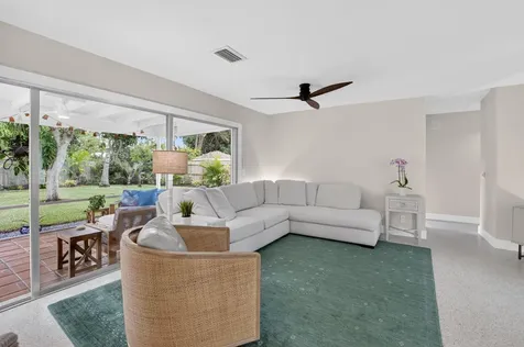 450 SW 12th Terrace Boca Raton FL 33486