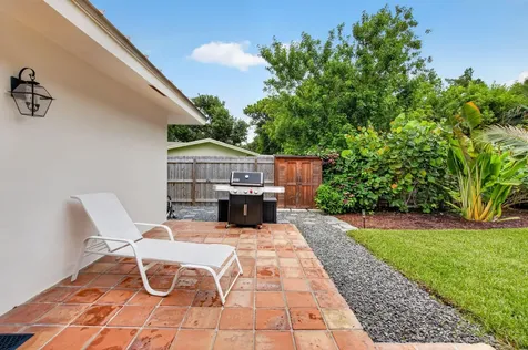 450 SW 12th Terrace Boca Raton FL 33486