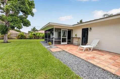 450 SW 12th Terrace Boca Raton FL 33486
