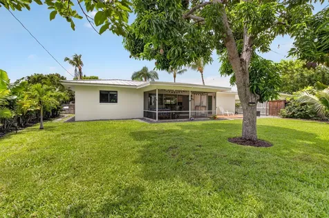 450 SW 12th Terrace Boca Raton FL 33486