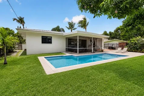 450 SW 12th Terrace Boca Raton FL 33486