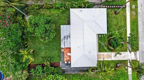 450 SW 12th Terrace Boca Raton FL 33486