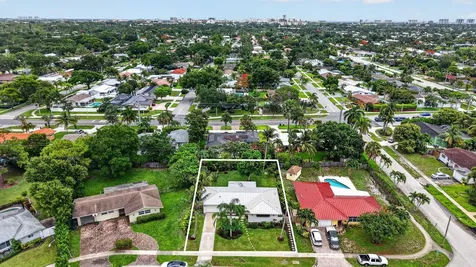 450 SW 12th Terrace Boca Raton FL 33486