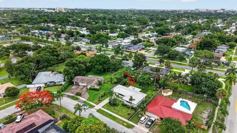 450 SW 12th Terrace Boca Raton FL 33486
