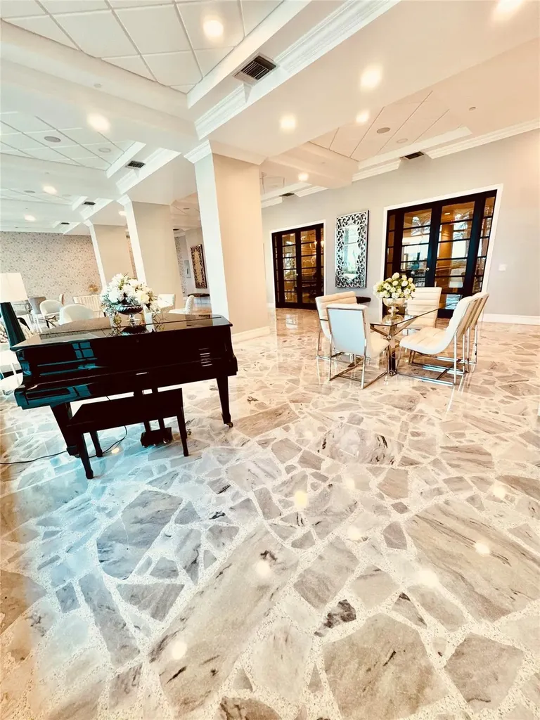2501 S Ocean Drive Hollywood FL 33019