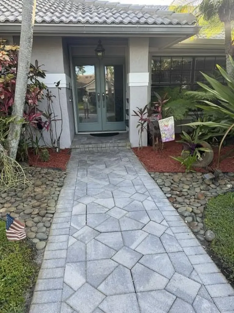 248 NW 119th Way Coral Springs FL 33071