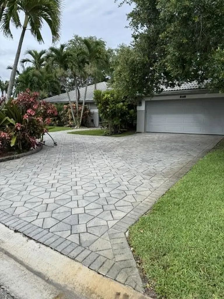 248 NW 119th Way Coral Springs FL 33071