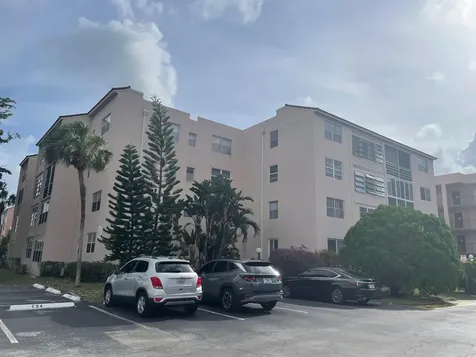 2851 Somerset Drive Oakland Park FL 33311