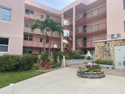 2851 Somerset Drive Oakland Park FL 33311