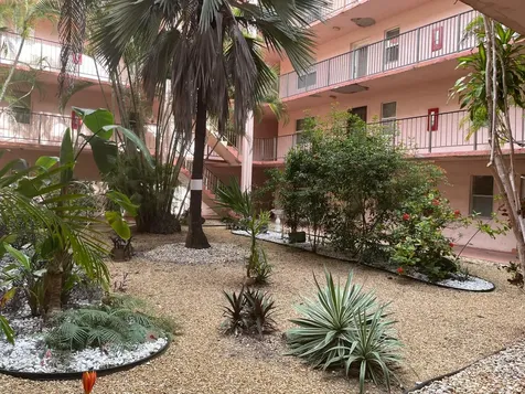 2851 Somerset Drive Oakland Park FL 33311