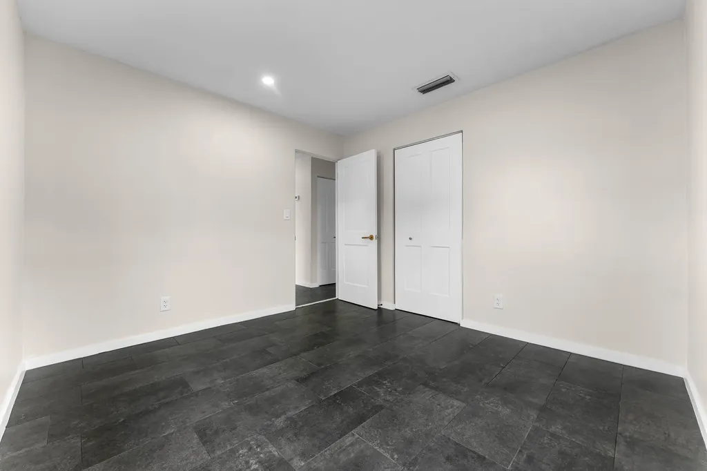 321 NE 59th Street Oakland Park FL 33334